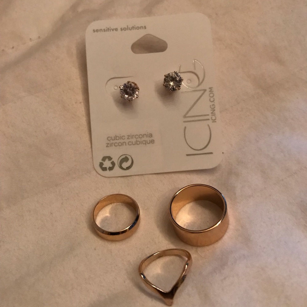 Gold jewelry set